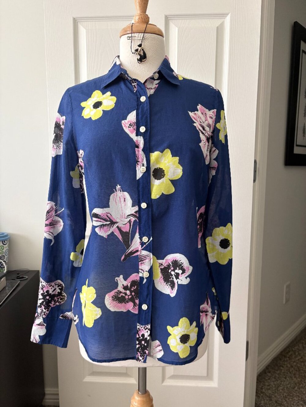 J. Crew Long Sleeve Button Down Shirt Size M The Perfect Shirt